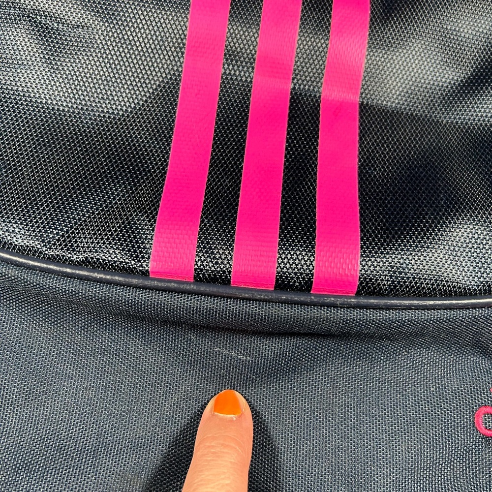 ADIDAS, drawstring backpack!! - Picture 12 of 12